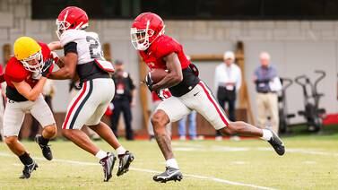 How Go-to Guy Dominic Lovett leading Georgia receivers with toughness, team mentality