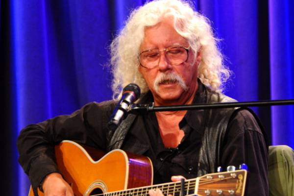 Arlo Guthrie, woman who inspired ‘Alice’s Restaurant’ hold 1st Thanksgiving together since 1965