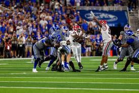 Jalon Walker honored by Micah Parsons praise, reacts to controversial roughing the passer penalty