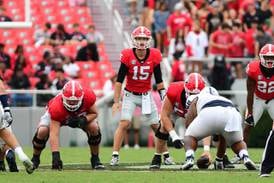 Why Carson Beck is likely next up at quarterback, according to departing Georgia offensive leader