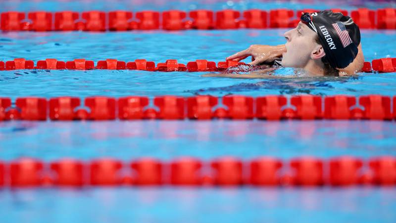 Katie Ledecky swimming